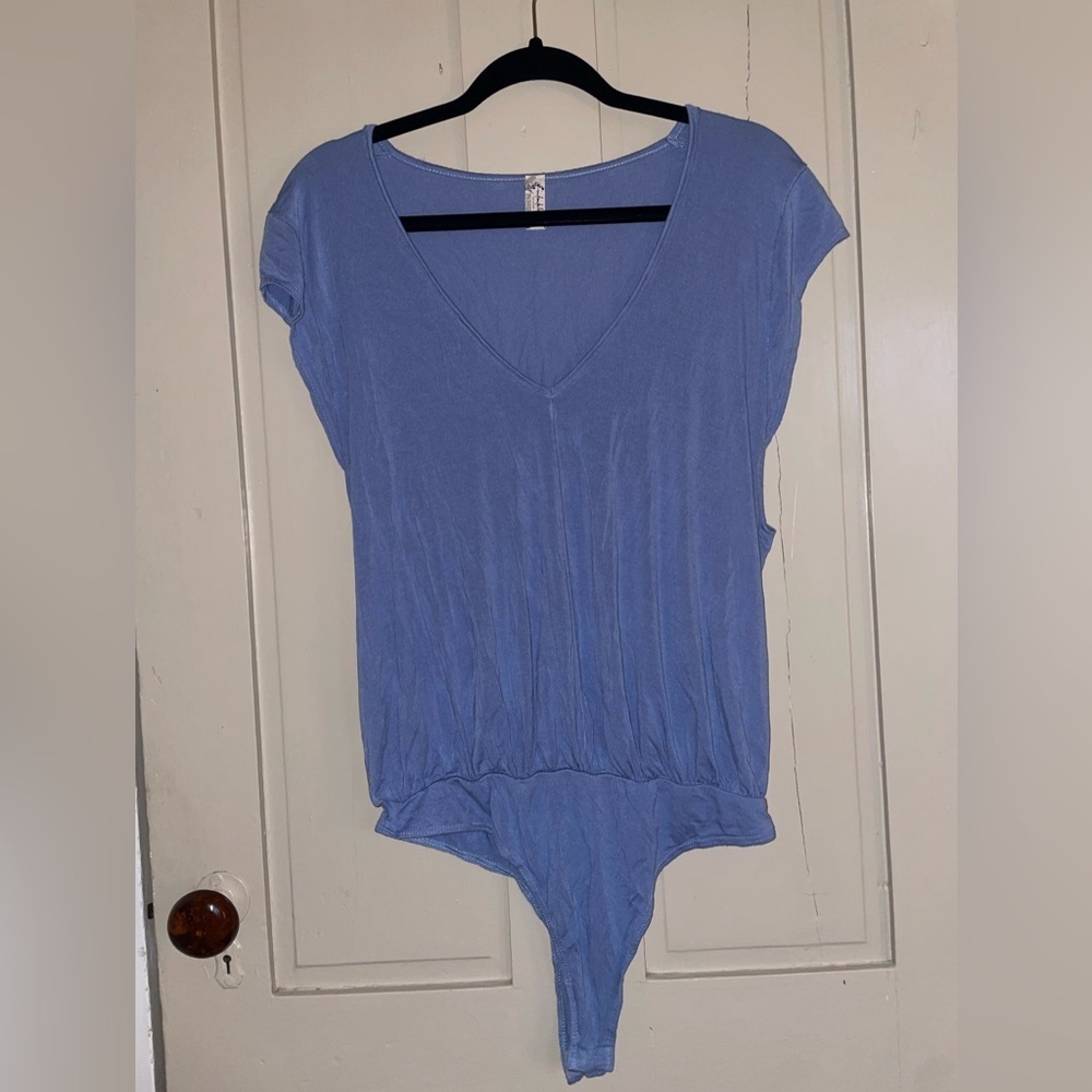 Free People Periwinkle Blue Purple Cap Sleeve Bodysuit Flowy Loose Stretch Comfy - Picture 2 of 14